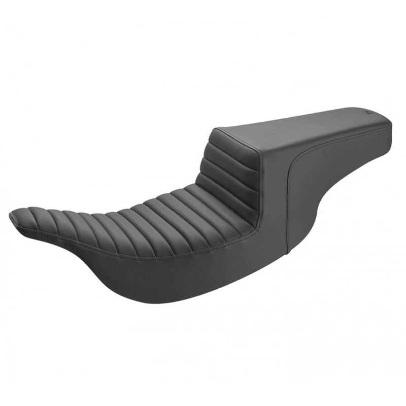 Saddlemen Step-Up Front Tuck-n-Roll pour Harley