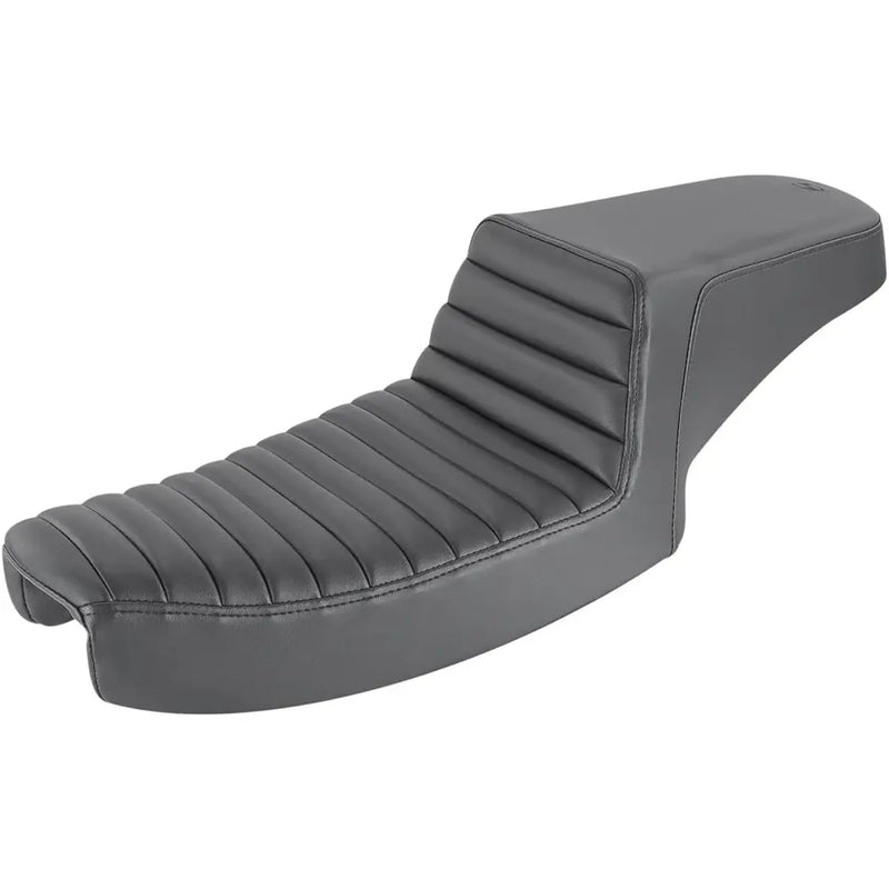 Saddlemen Step-Up Front Tuck-n-Roll pour Harley