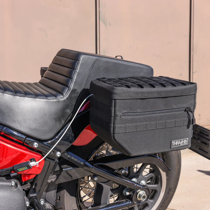 Ensemble de sacoches de moto Thrash Supply Escape 18 L à enfiler