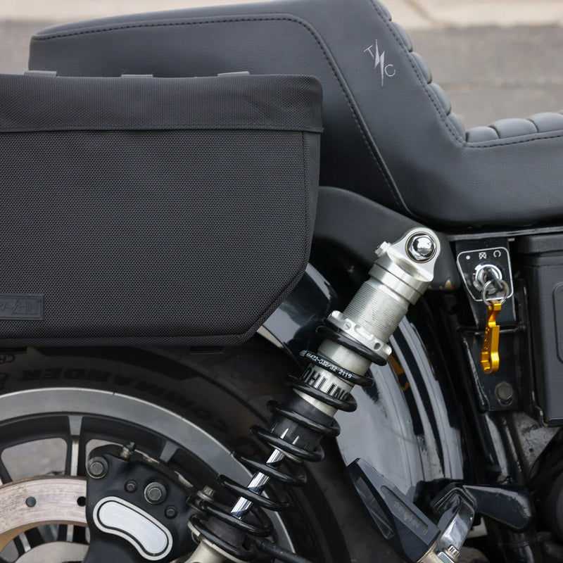 Ensemble de sacoches de moto à enfiler Thrash Supply Essential Base 10L