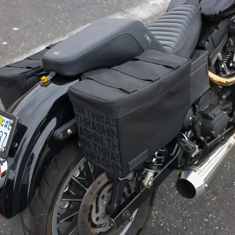 Ensemble de sacoches de moto Thrash Supply Escape Base 18L à enfiler