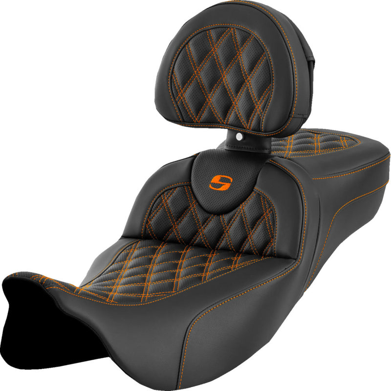 Saddlemen Roadsofa Extended Reach Lattice Stitch Seat for Harley 08-25 Touring (excl. 23-25 CVO; 24-25 Road Glide / Street Glide) / Black / Orange / Without heating / With backrest  - Customhoj