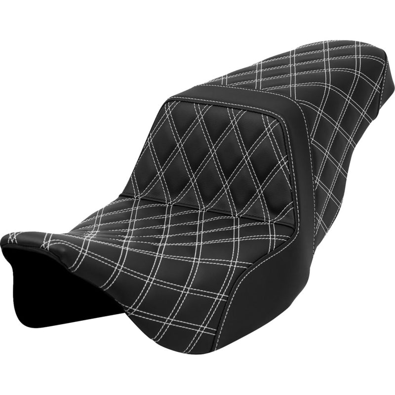 Saddlemen Step-Up Lattice Stitch for Harley 08-25 Touring (excl. 23-25 CVO; 24-25 Road Glide / Street Glide) / Black / White  - Customhoj