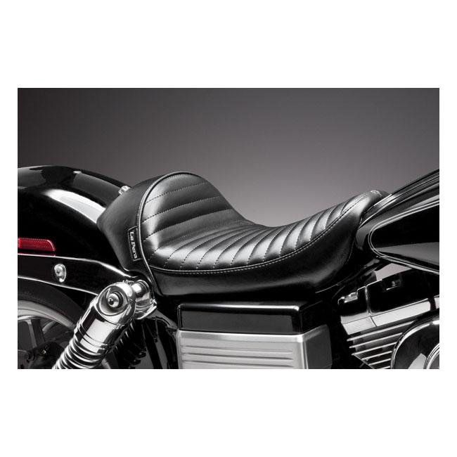 Le Pera HD Dyna sadlar Le Pera Stubs Cafe Solo Sadel. Black Pleated Dyna 06-17 Customhoj